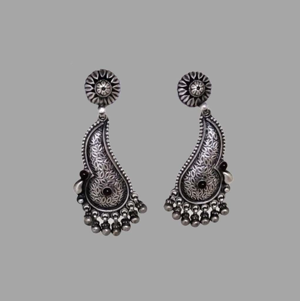 https://www.jewelnidhi.com/img/1610080281AQ EARING 0042.jpeg